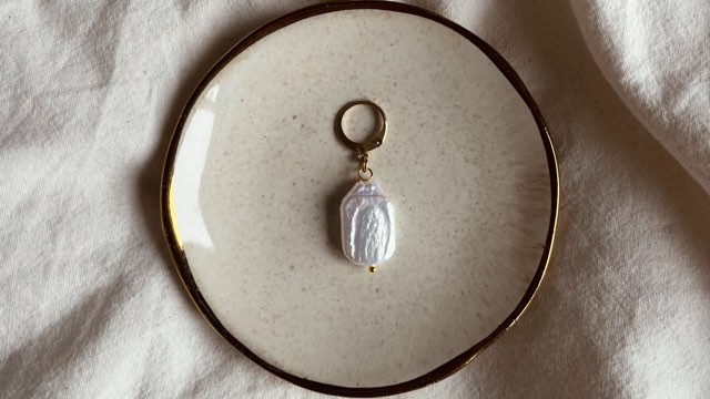 Cloudy earring